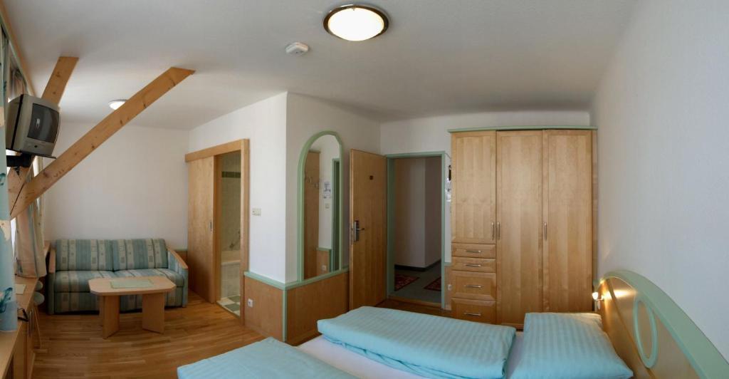Hotel Zum Kirchenwirt ماريازيل الغرفة الصورة